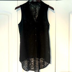 RDI Sleeveless button up size small NWOT